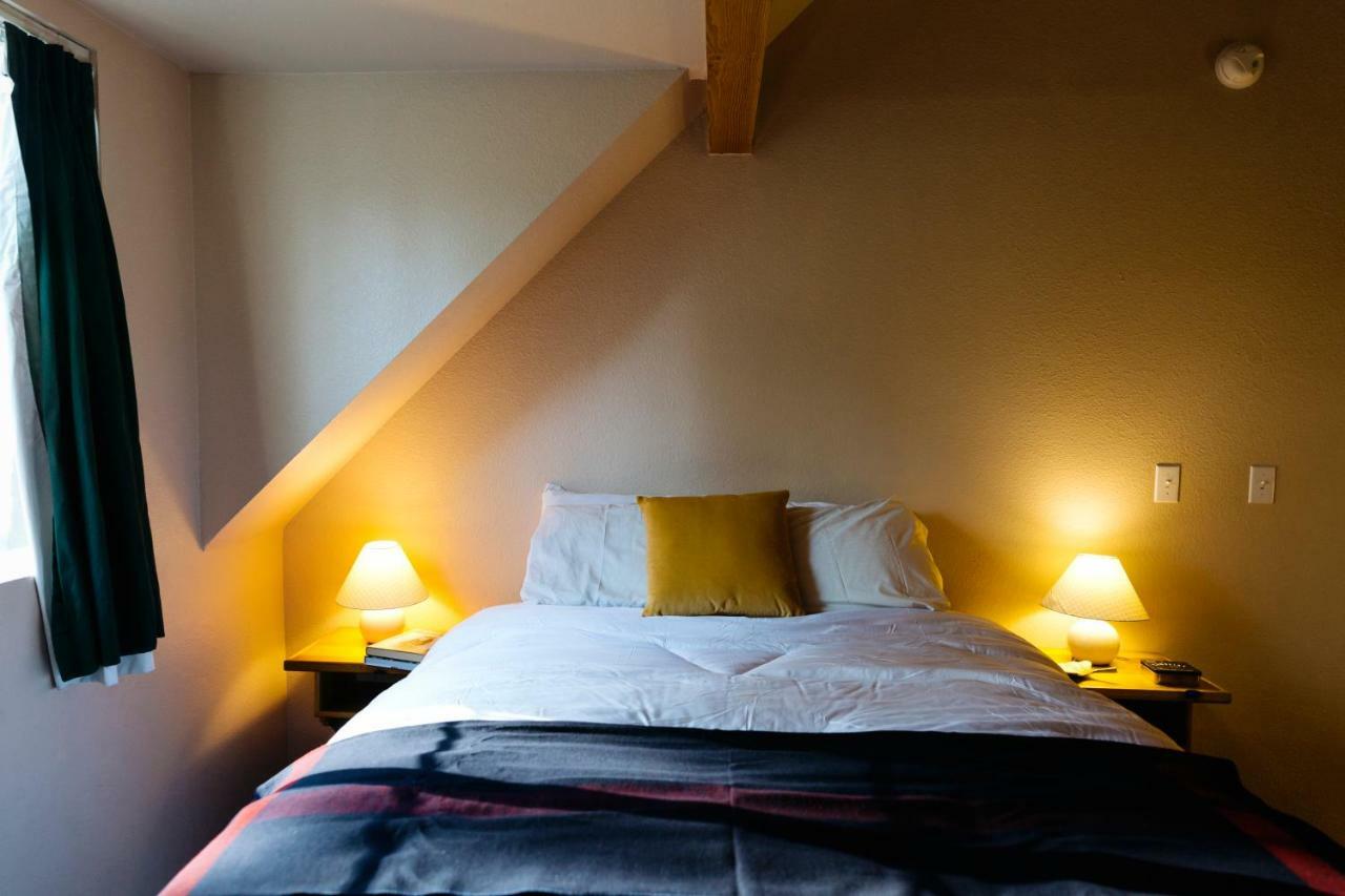 Honey Bear Lodge & Cabins Big Bear Lake Phòng bức ảnh